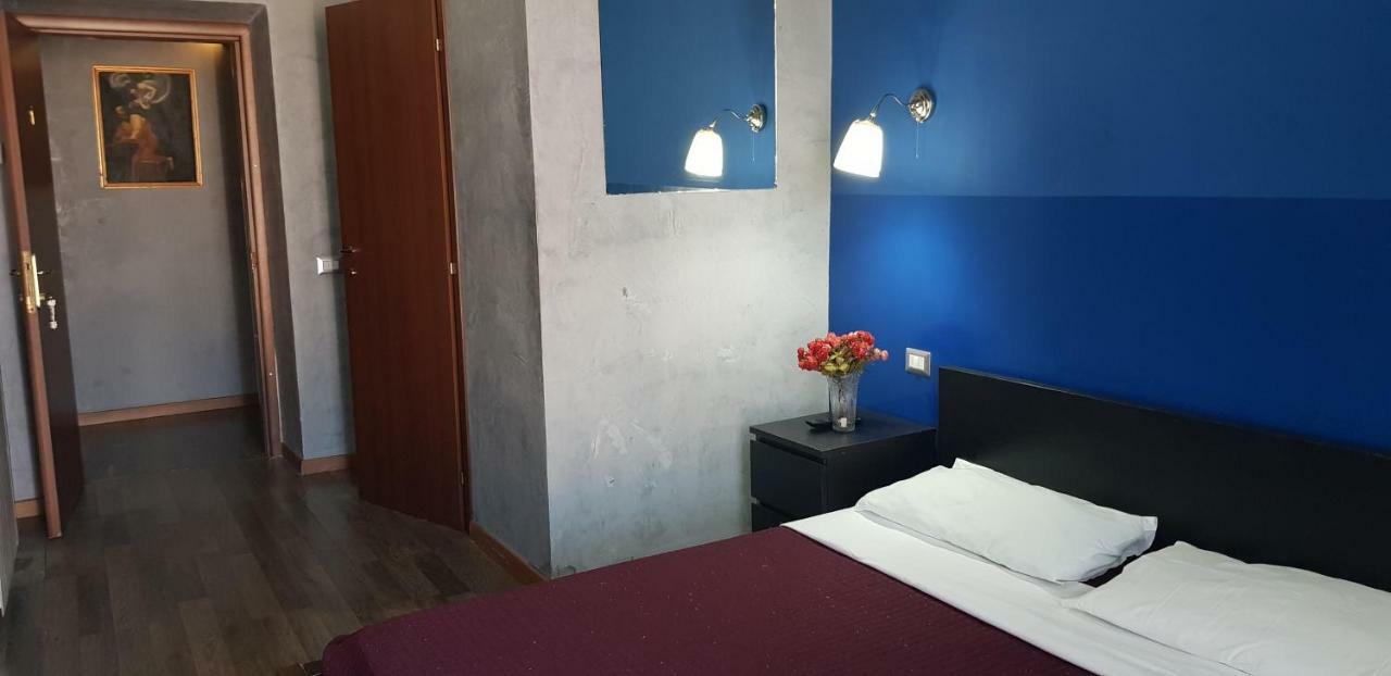Arthur Hostel Рим Екстер'єр фото